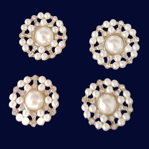 Magnetic Horse Show Number Pins Gold Rush Concho Set of 4 NEW - Picture 1 of 7